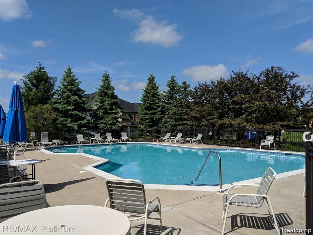 4031 Hampton Ridge Boulevard Howell, MI 48843 - Photo 19 of 23 POOL2.jpg