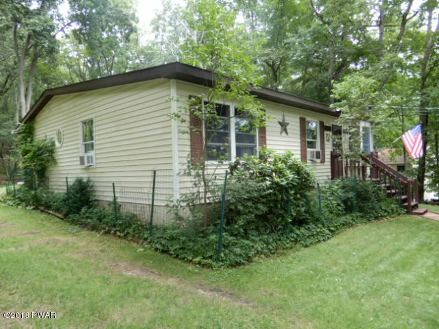 2111 Fawn Lane Bushkill, PA 18324 - Photo 2 of 22