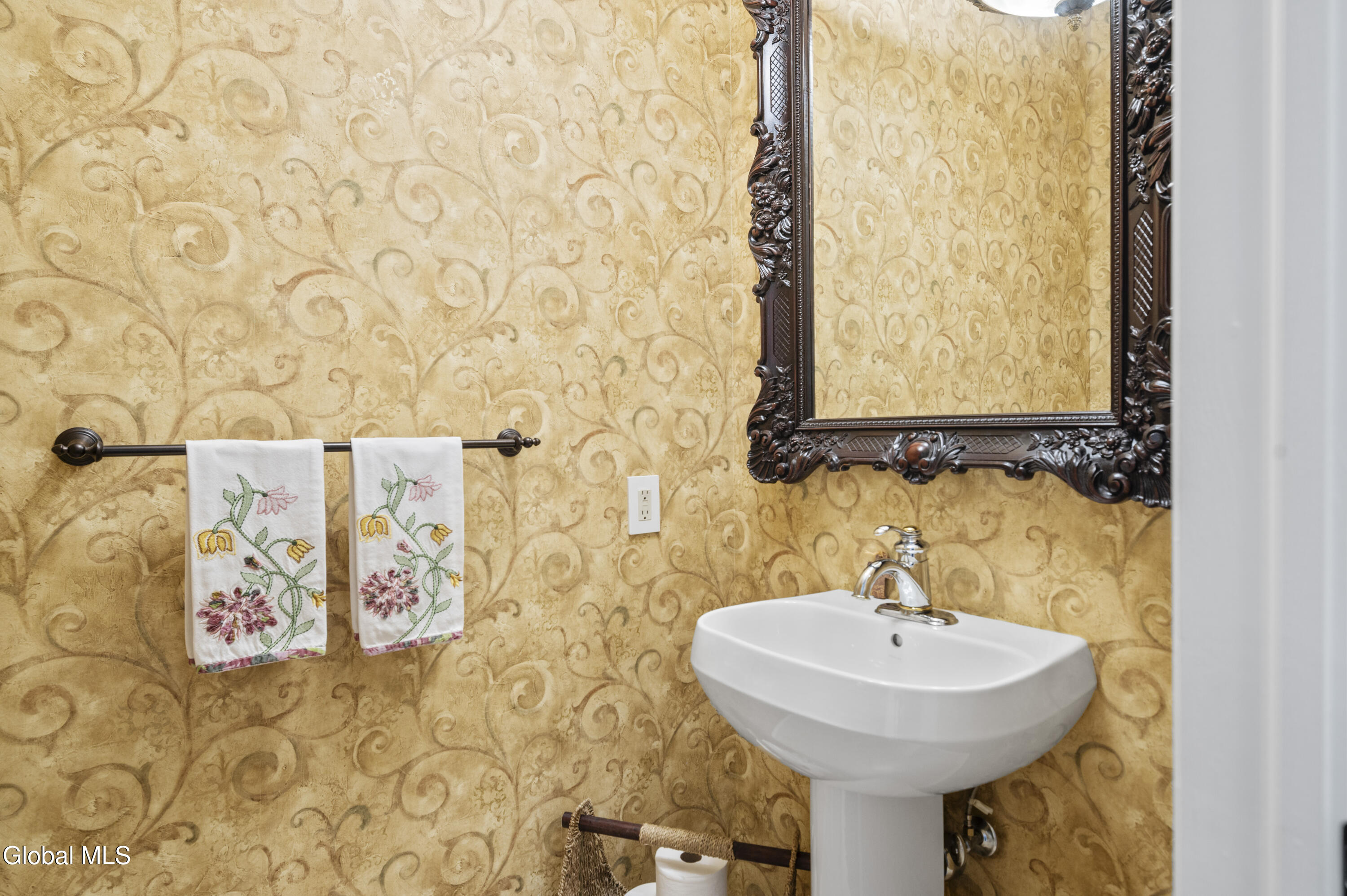 73 Masters Common South Queensbury, NY 12804 - Photo 15 of 45 19-FJD_6255