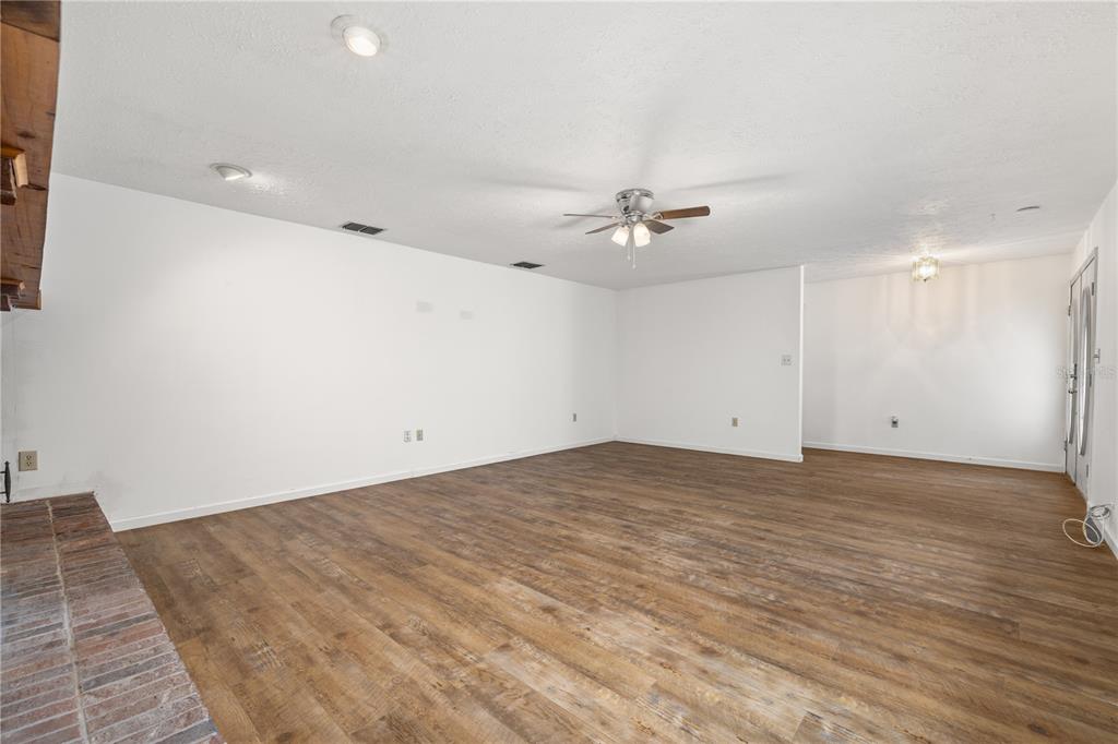 4401 West Sam Allen Road Plant City, FL 33565 - Photo 12 of 71 Gallery Image 12