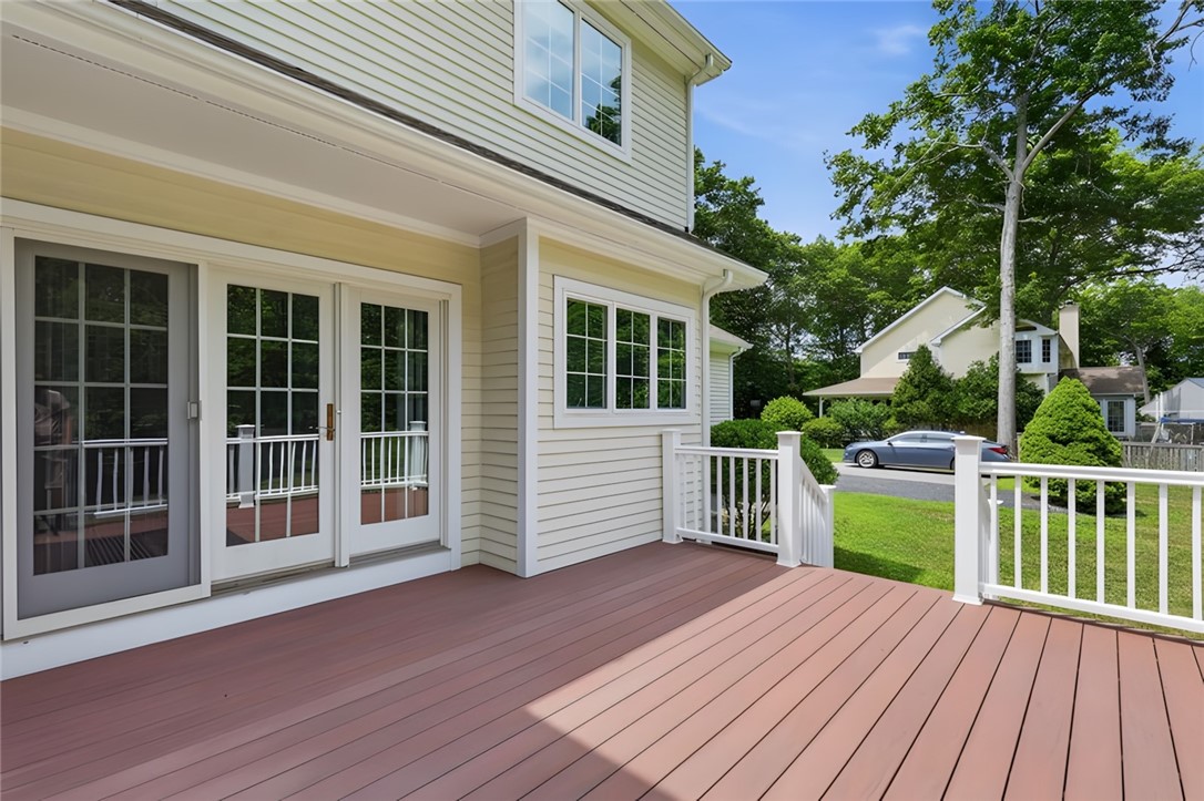 3 Connor Lane Barrington, RI 02806 - Photo 4 of 46