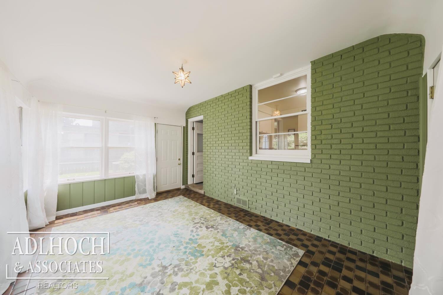 764 Barrington Road Grosse Pointe Park, MI 48230 - Photo 12 of 19