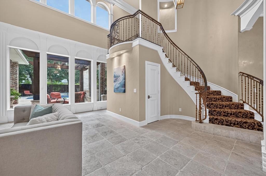 6416 Riverside Drive Plano, TX 75024 - Photo 5 of 35