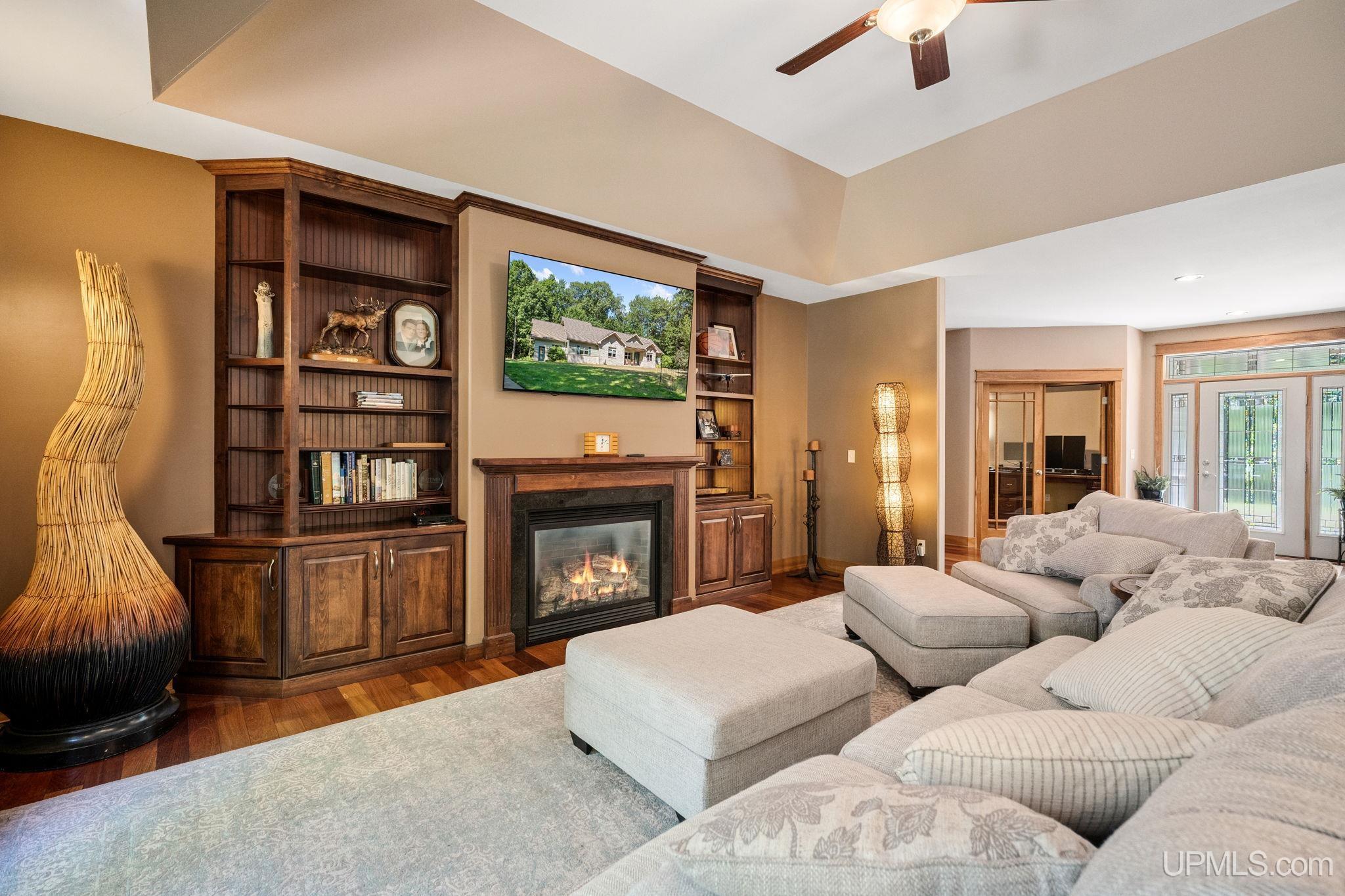 220 Chapel Ridge Road Marquette, MI 49855 - Photo 4 of 44 Gallery Image 4