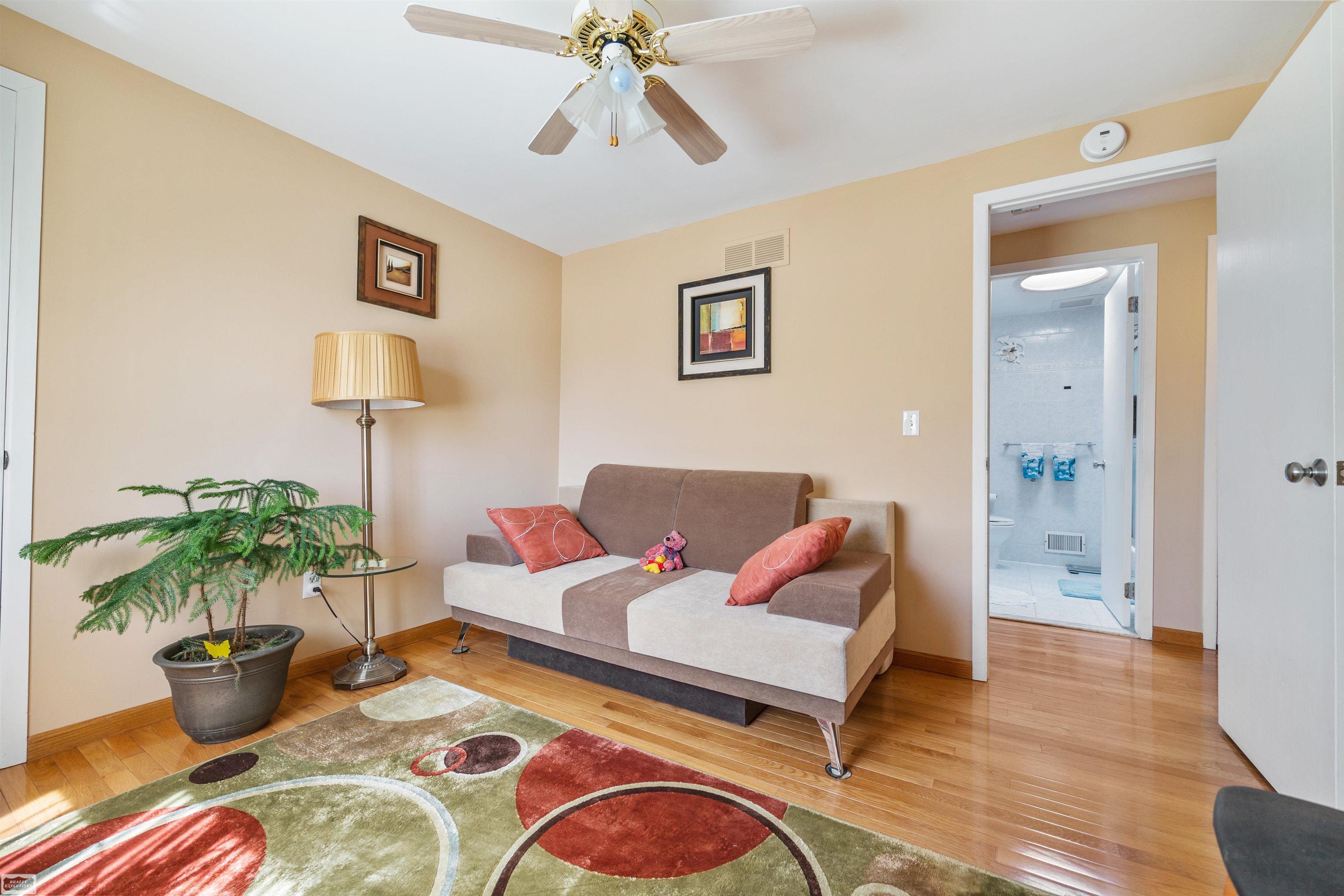 1693 Dennett Lane Rochester Hills, MI 48307 - Photo 28 of 53