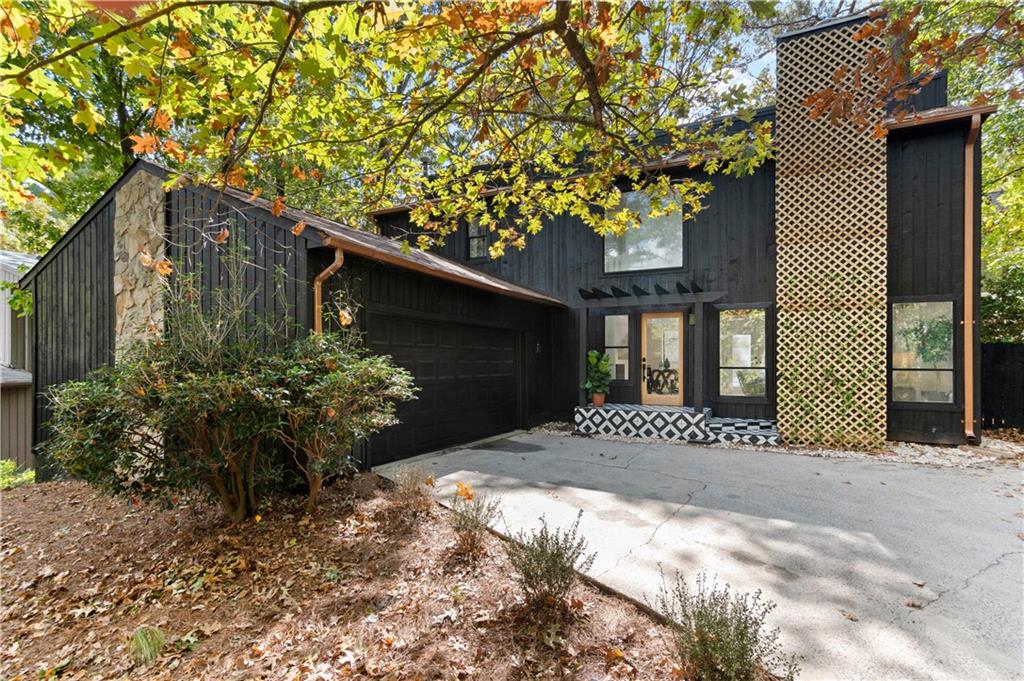 430 North Eagles Bluff, Alpharetta, GA 30022 Compass