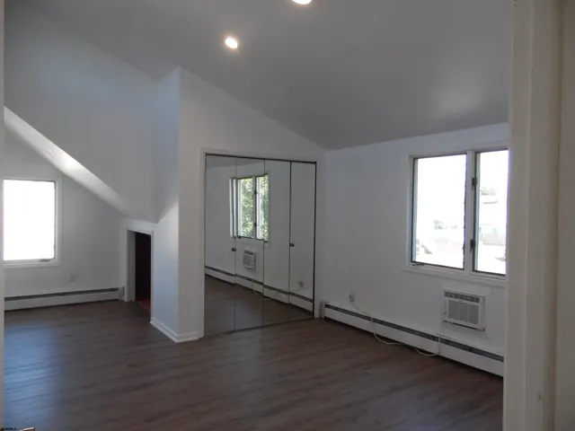 $2,000 | 338 North Harrisburg Avenue, Unit 2, Atlantic City, NJ 08401