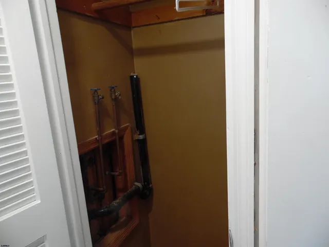 $2,000 | 338 North Harrisburg Avenue, Unit 2, Atlantic City, NJ 08401