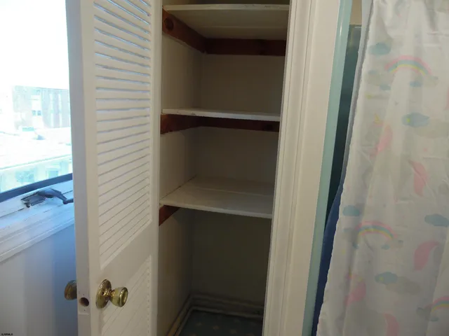 $2,000 | 338 North Harrisburg Avenue, Unit 2, Atlantic City, NJ 08401