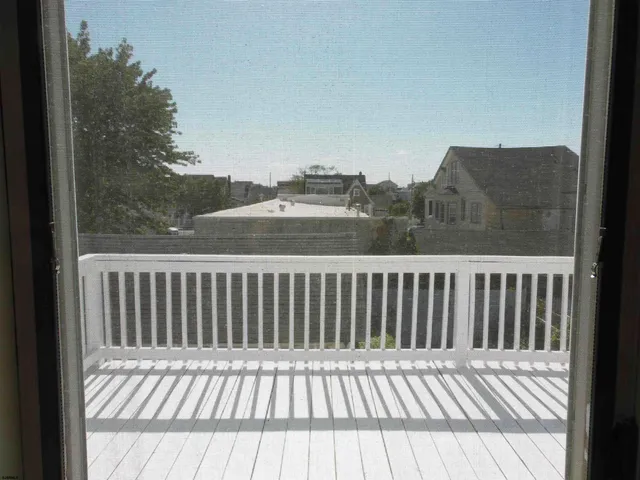 $2,000 | 338 North Harrisburg Avenue, Unit 2, Atlantic City, NJ 08401