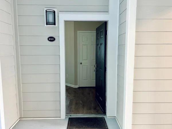 $3,300 | 130 River Landing Drive, Unit 8101, Daniel Island, SC 29492