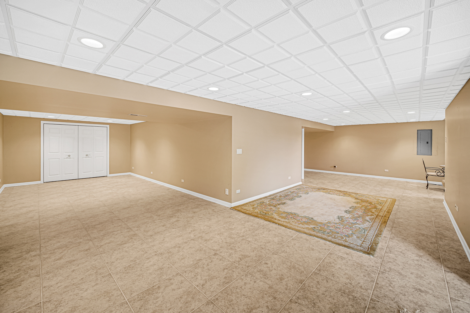 726 St Johns Place Addison, IL 60101 - Photo 28 of 39 a view of an empty room