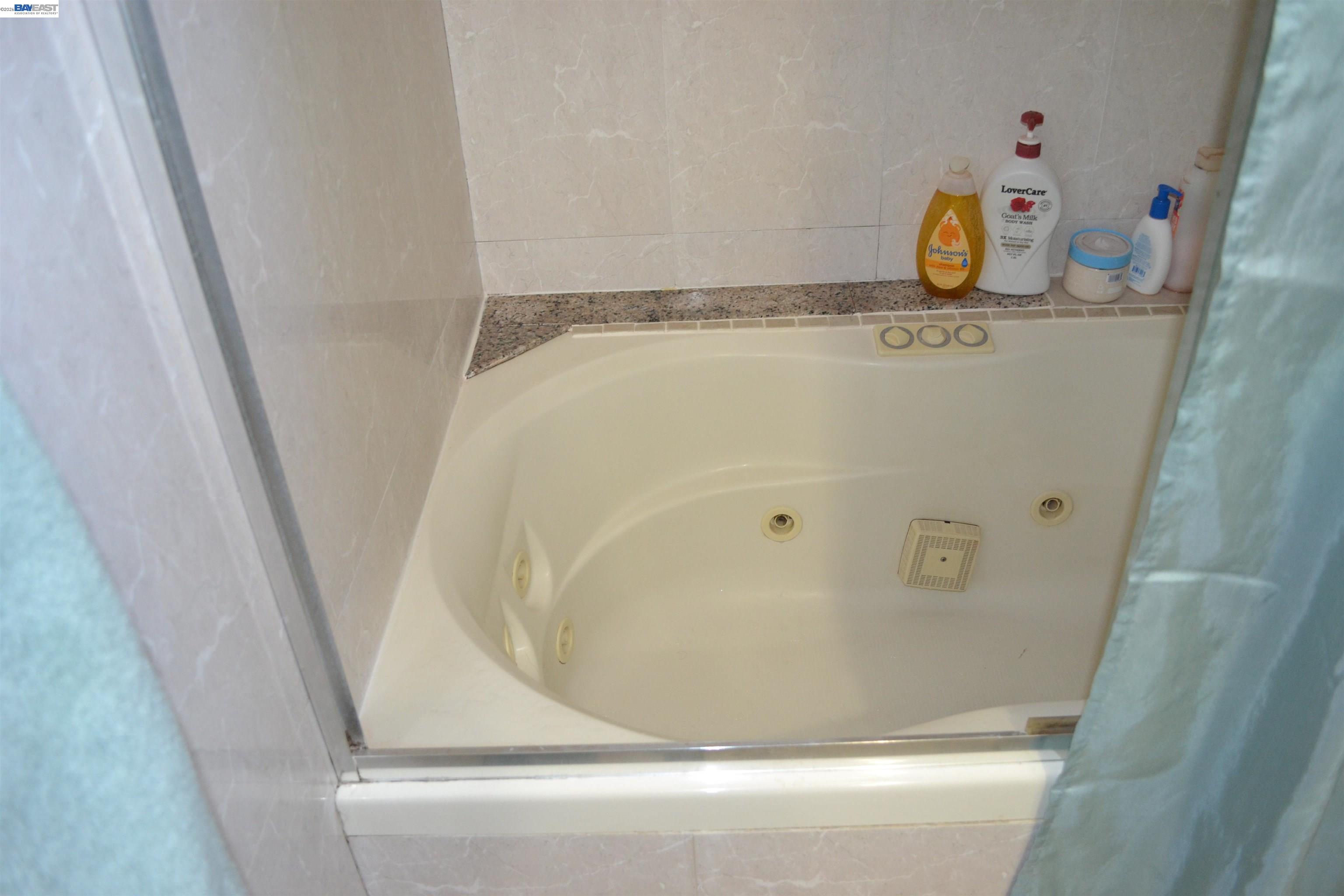 27093 Lemay Way Hayward, CA 94544 - Photo 33 of 59