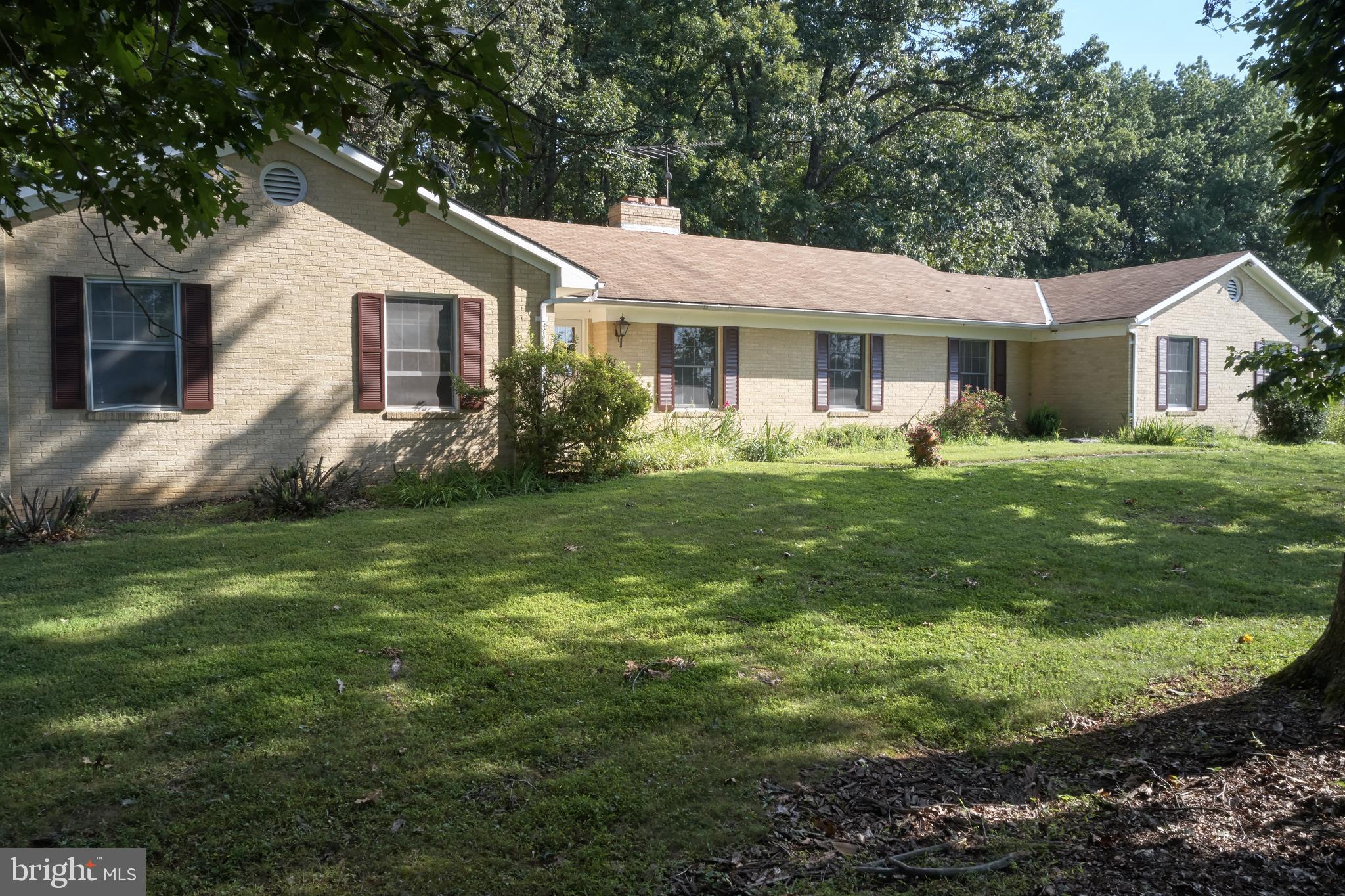 17620 Moore Road Poolesville, MD 20837 - Photo 3 of 10