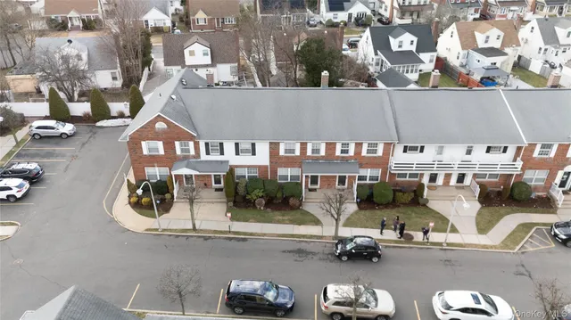 $539,998 | 678 Front Street, Unit E, Hempstead, NY 11550