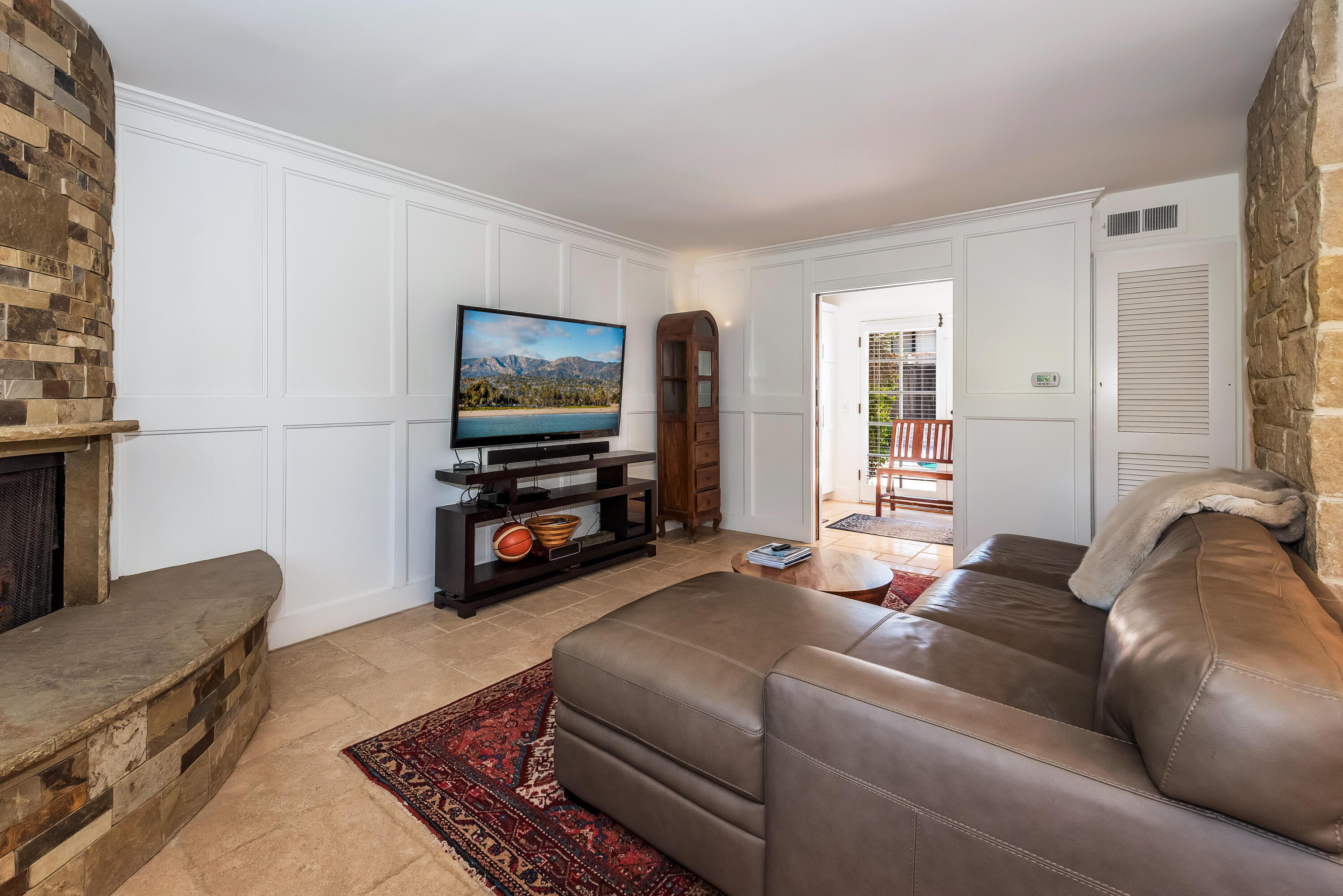 809 Willowglen Road Santa Barbara, CA 93105 - Photo 20 of 49 Living to Mud Room - 809 Willowglen Rd