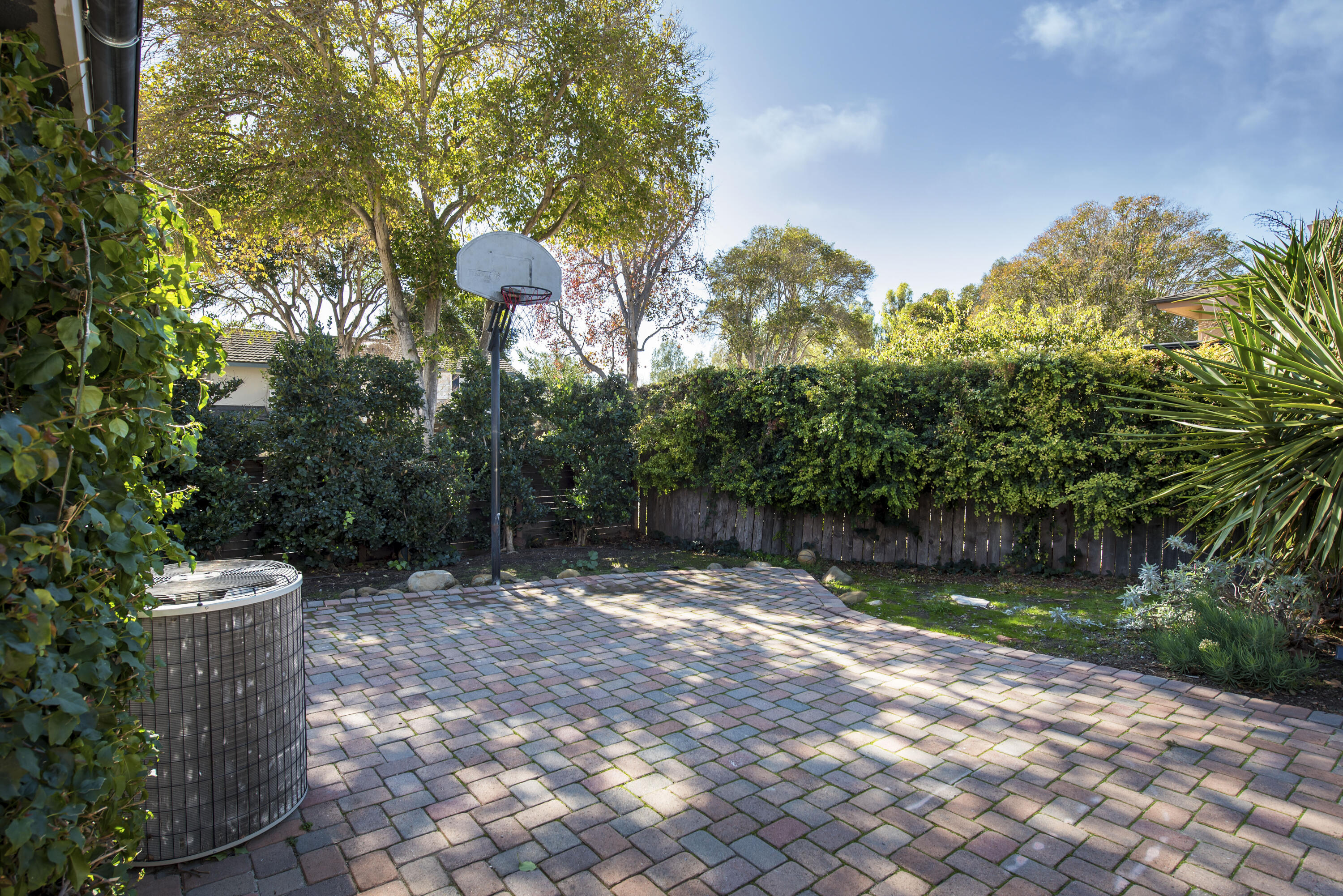 809 Willowglen Road Santa Barbara, CA 93105 - Photo 30 of 49 Patio - 809 Willowglen Rd SB 93105