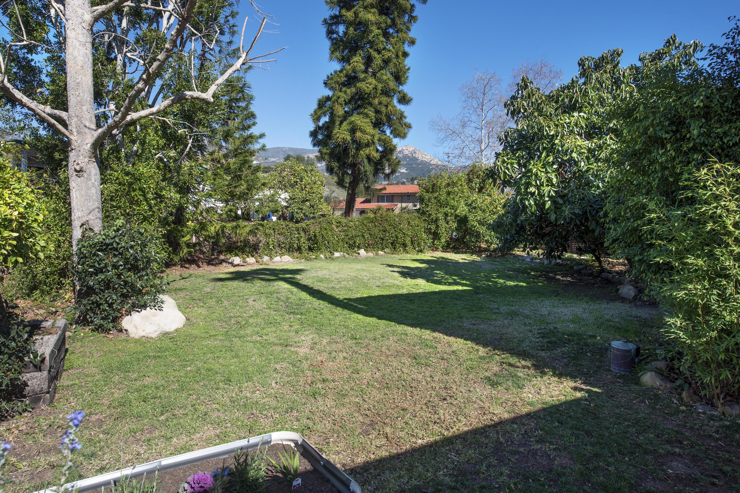 809 Willowglen Road Santa Barbara, CA 93105 - Photo 32 of 49 Back and Side Yard - 809 Willowglen Rd