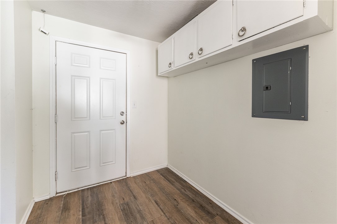 1117 East Sycamore Street Navasota, TX 77868 - Photo 19 of 24 a view of an empty room