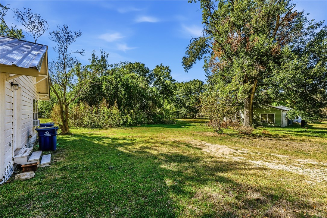 1117 East Sycamore Street Navasota, TX 77868 - Photo 20 of 24