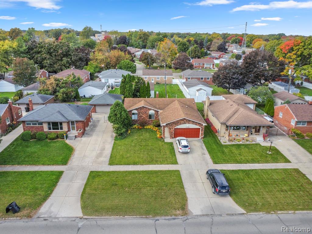 8466 Allen Road Allen Park, MI 48101 - Photo 46 of 50