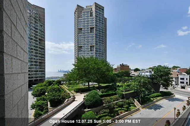 $2,750 | 7004 Boulevard East, Unit 30H, Guttenberg, NJ 07093