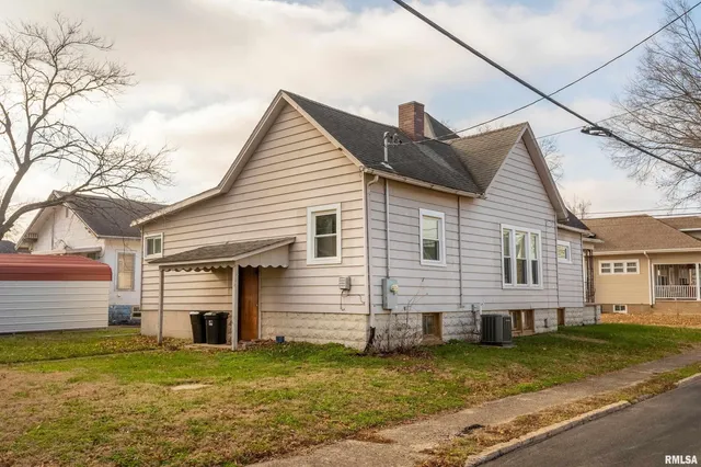 $119,000 | 501 South Buchanan Street, Marion, IL 62959