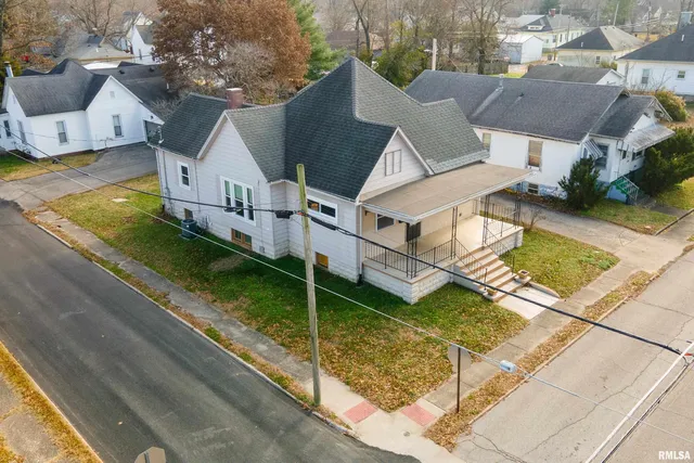 $119,000 | 501 South Buchanan Street, Marion, IL 62959