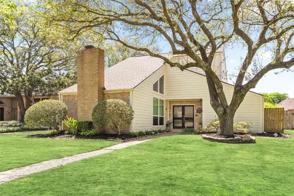 $620,000 | 2006 Shadybriar Drive, Houston, TX 77077