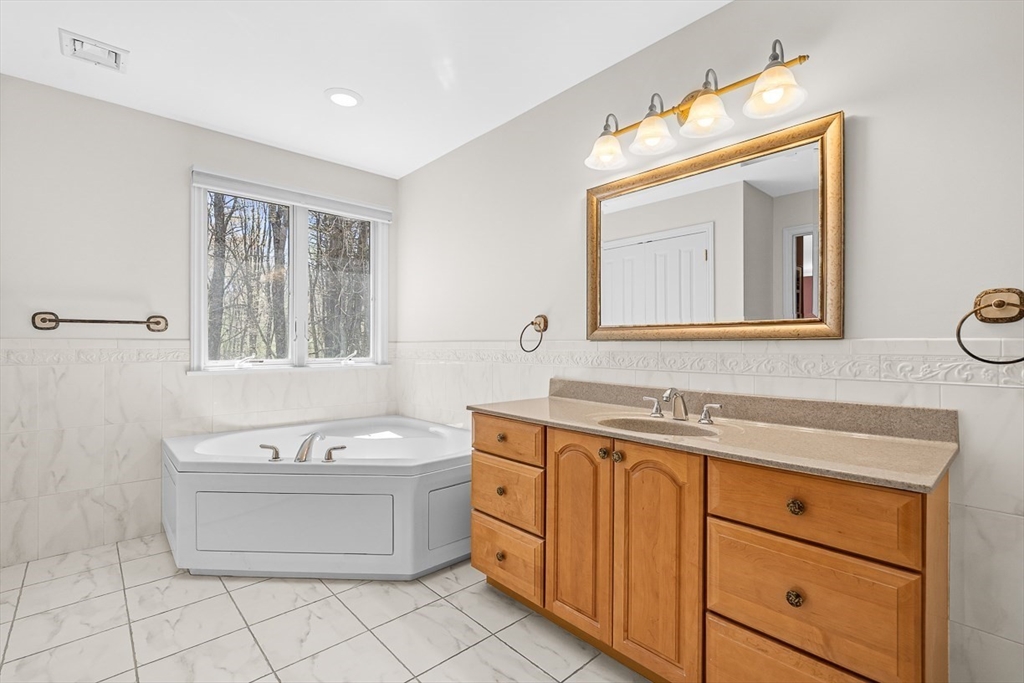 218 Rangeway Road, Unit 232 Billerica, MA 01862 - Photo 23 of 38