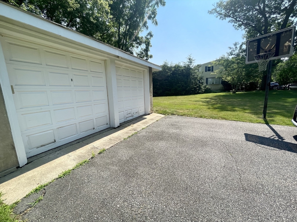 273 Main Street Wayland, MA 01778 - Photo 26 of 33