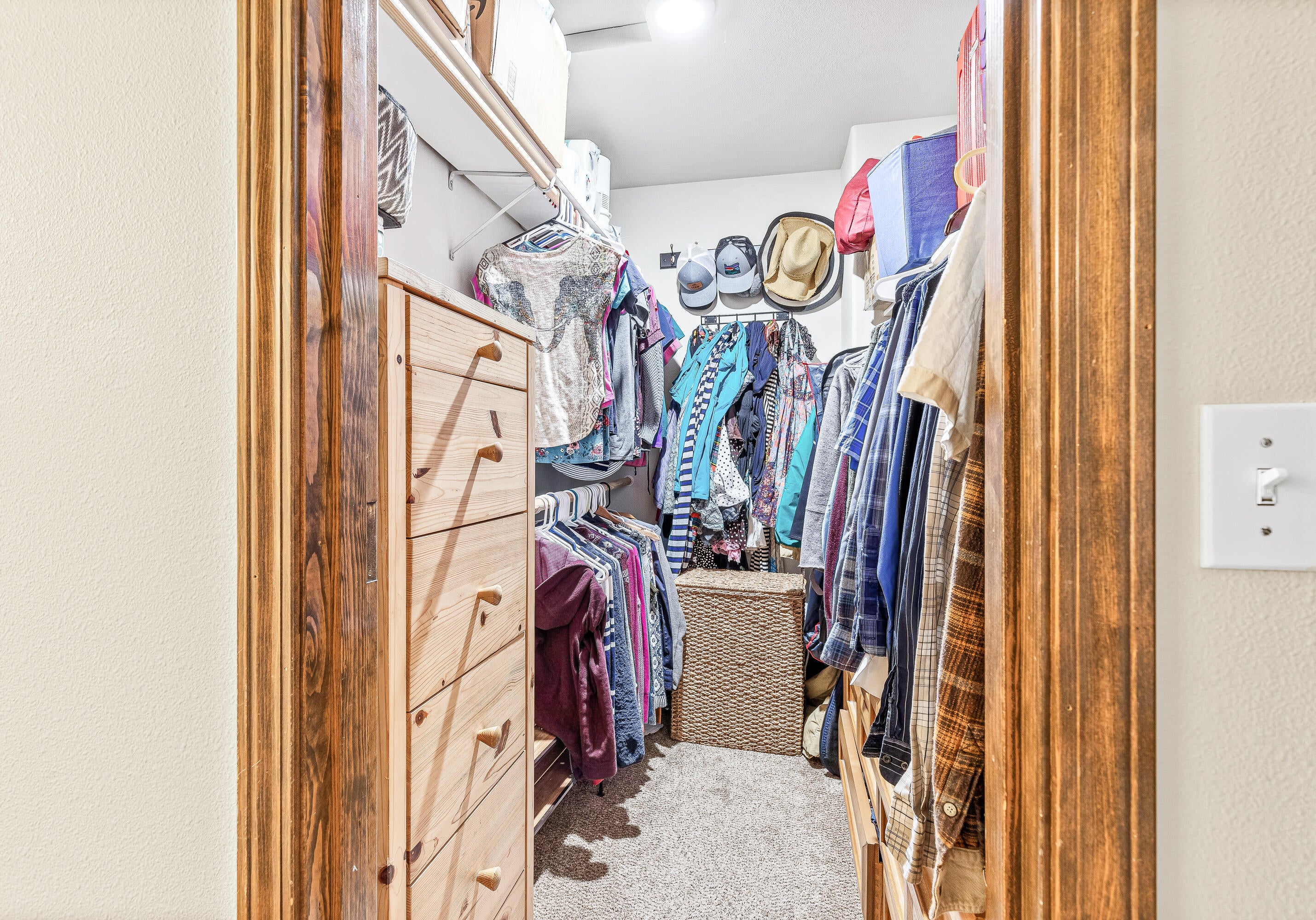 3142 Anderson Creek Road Talent, OR 97540 - Photo 7 of 46 Master walk in closet