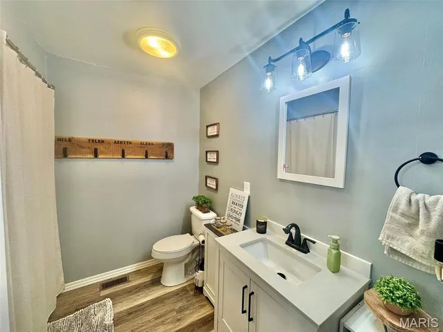 $317,000 | 49374 Laura Drive, Hannibal, MO 63401