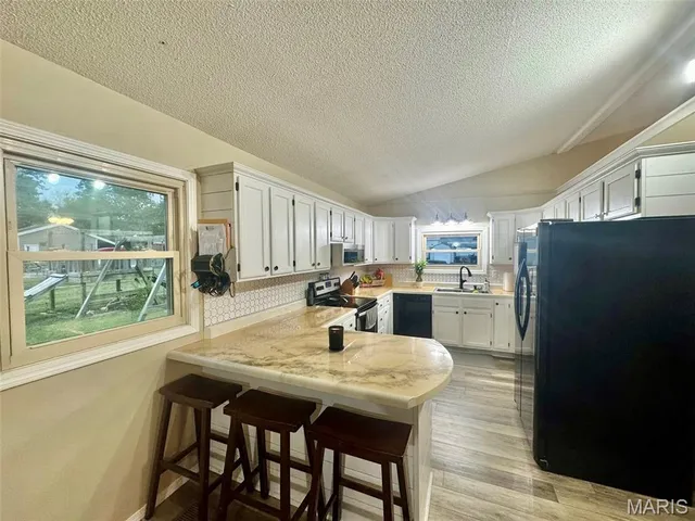 $317,000 | 49374 Laura Drive, Hannibal, MO 63401