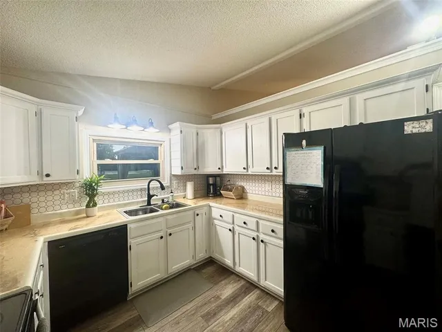 $317,000 | 49374 Laura Drive, Hannibal, MO 63401