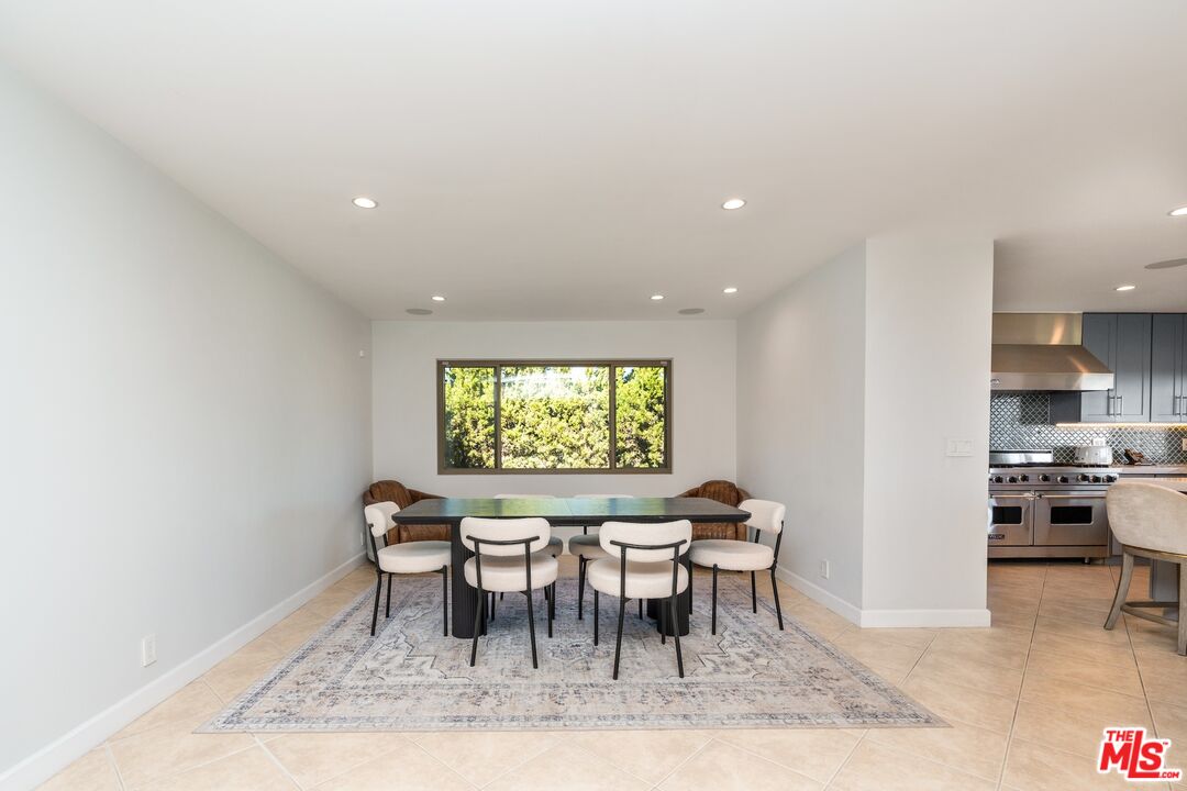 2526 Cordelia Road Los Angeles, CA 90049 - Photo 42 of 74
