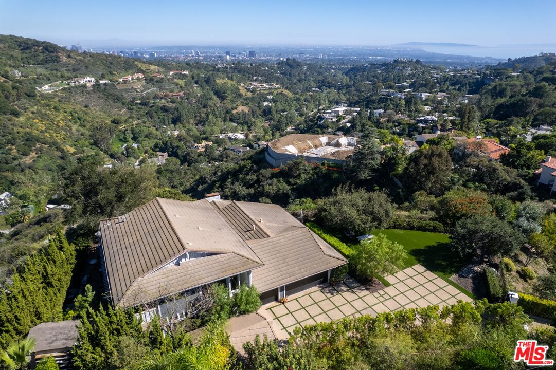 2526 Cordelia Road Los Angeles, CA 90049 - Photo 71 of 74