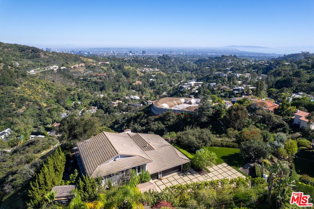 2526 Cordelia Road Los Angeles, CA 90049 - Photo 72 of 74
