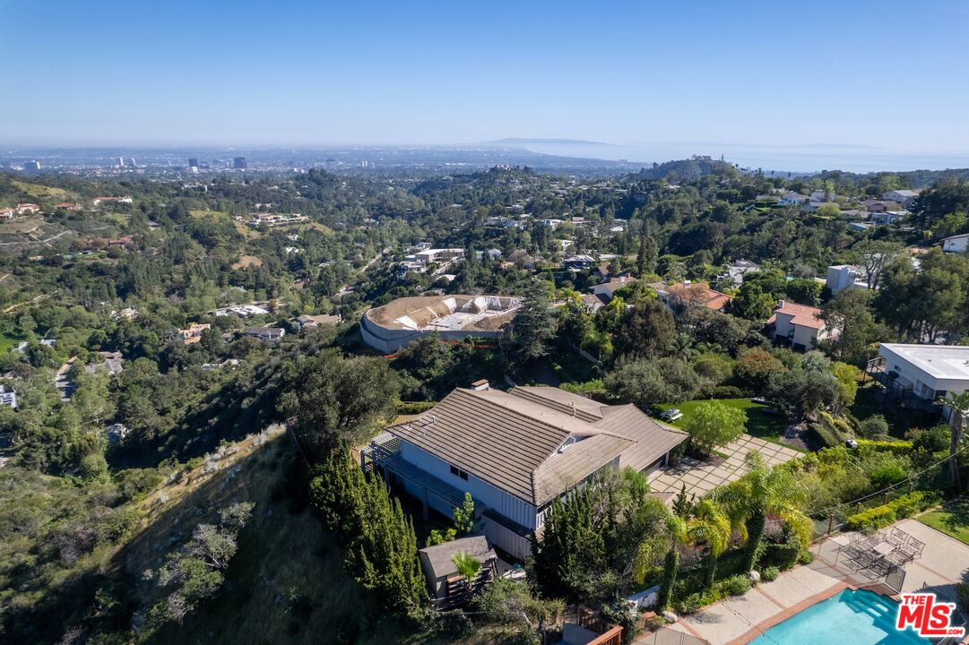 2526 Cordelia Road Los Angeles, CA 90049 - Photo 73 of 74