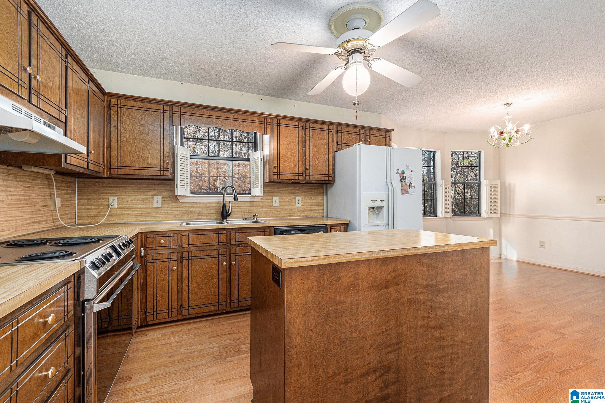 672 Olde Towne Lane Alabaster, AL 35007 - Photo 7 of 25