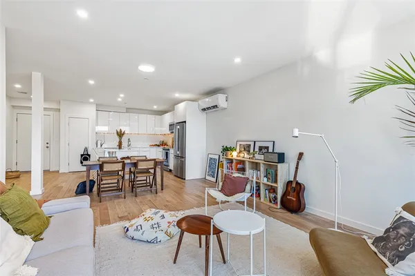 $4,250 | 71 Richmond Street, Unit 5B, Providence, RI 02903