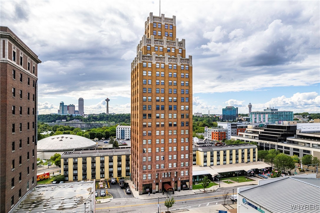 222 1st St Unit 802  