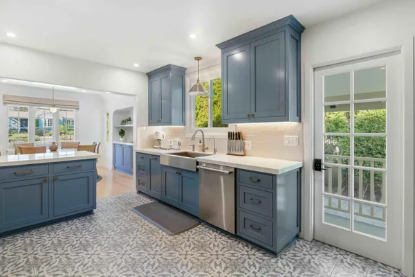 $3,795,000 | 3213 Calle Mariposa, Santa Barbara, CA 93105