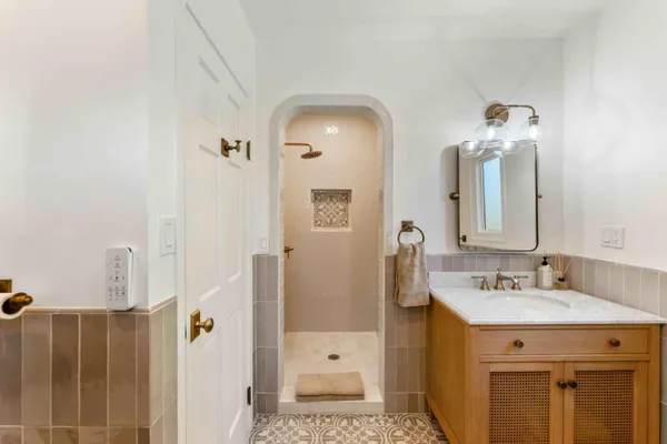 $3,795,000 | 3213 Calle Mariposa, Santa Barbara, CA 93105
