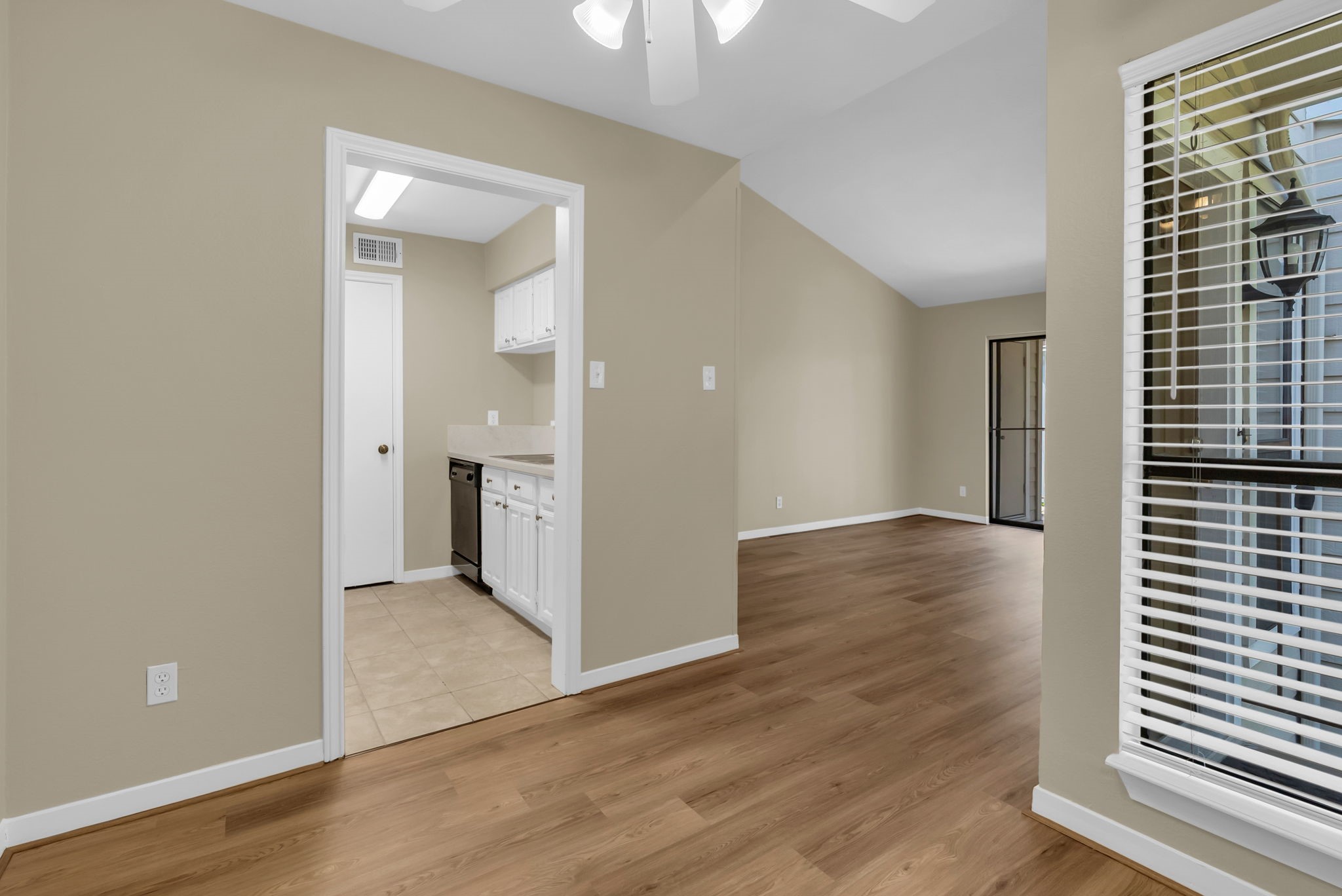 3500 Tangle Brush Drive, Unit 6 Spring, TX 77381 - Photo 10 of 30
