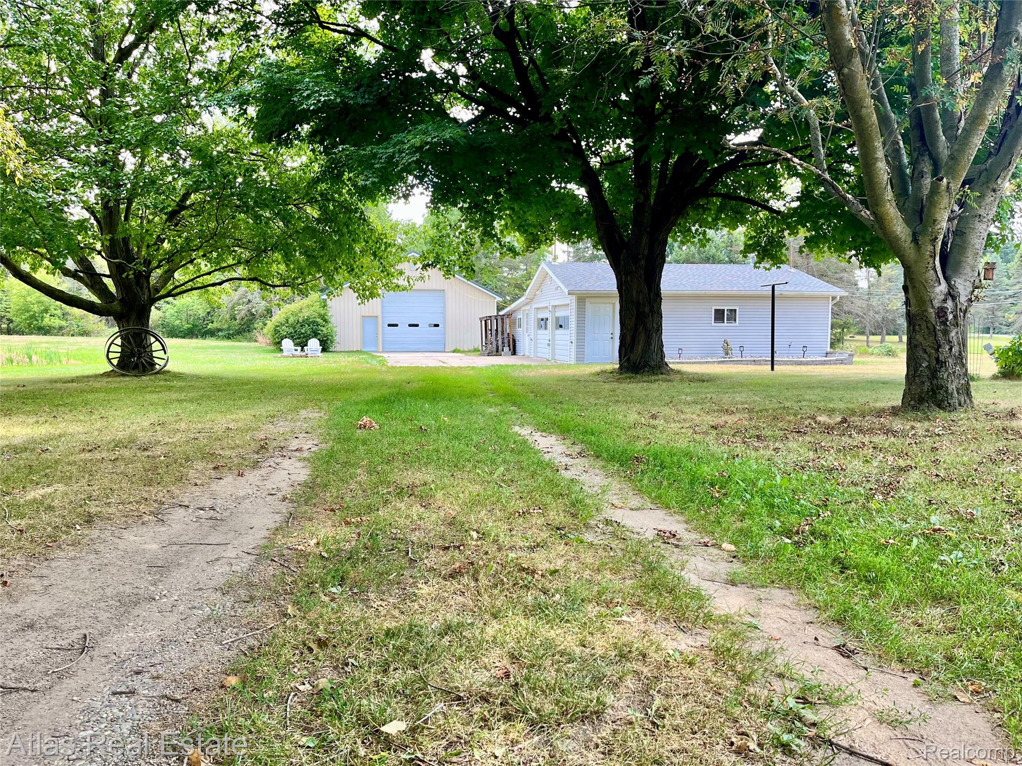 12026 Coolidge Road Goodrich, MI 48438 - Photo 12 of 56 17.jpeg