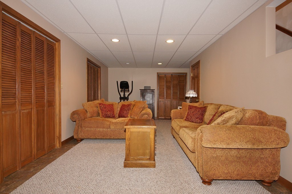 170 Bare Hill Road Bolton, MA 01740 - Photo 17 of 23