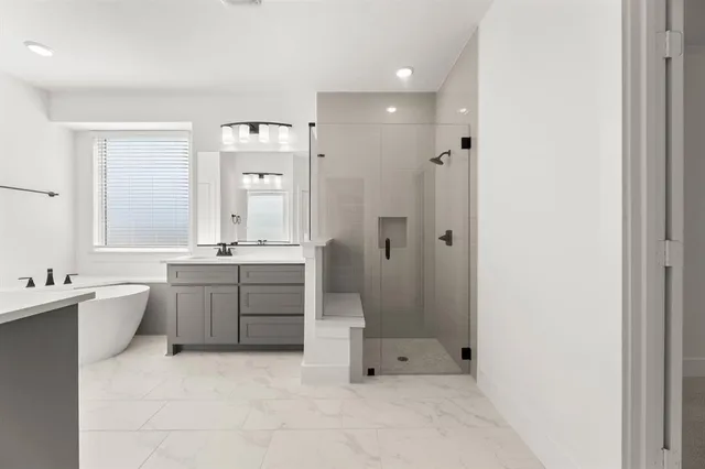 $777,763 | 721 South Hidden Lks Drive, DeSoto, TX 75115