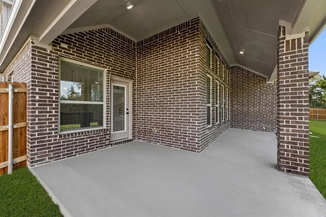 $777,763 | 721 South Hidden Lks Drive, DeSoto, TX 75115