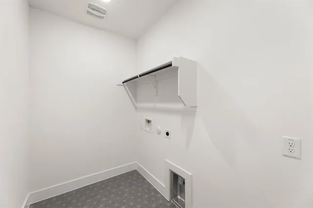 $777,763 | 721 South Hidden Lks Drive, DeSoto, TX 75115